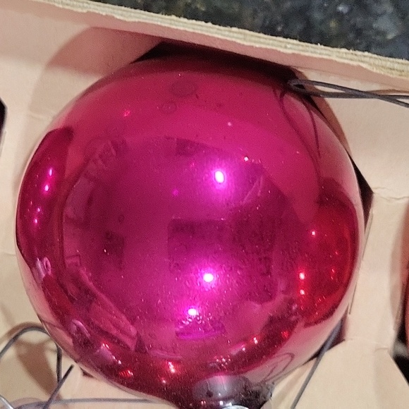 2 boxes (22) Red and Pink Vintage  Noelle glass Christmas tree ornaments w boxes - Picture 4 of 7